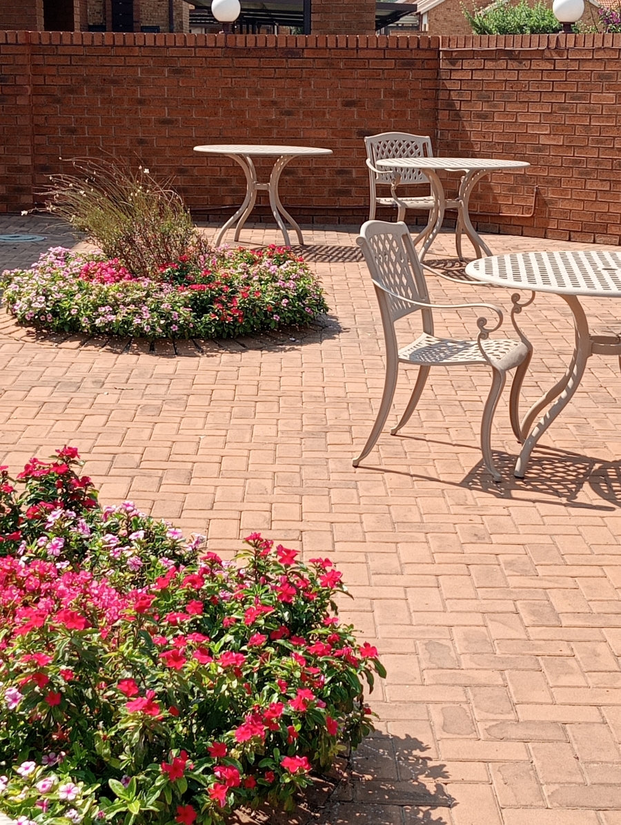 2 Bedroom Property for Sale in Brentwood Gauteng
