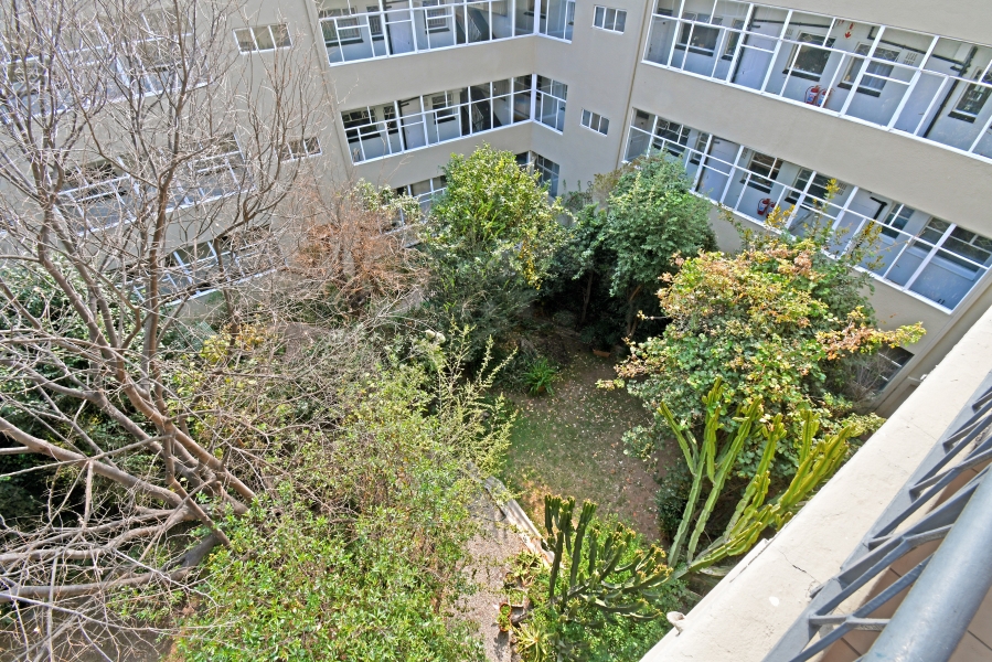 2 Bedroom Property for Sale in Craighall Park Gauteng