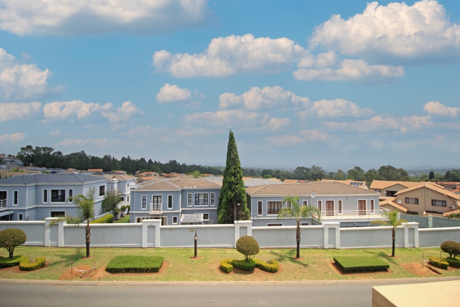 3 Bedroom Property for Sale in Carlswald Gauteng