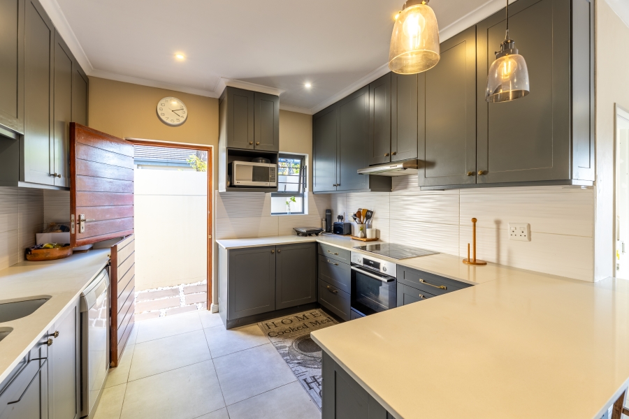 3 Bedroom Property for Sale in Bryanston Gauteng