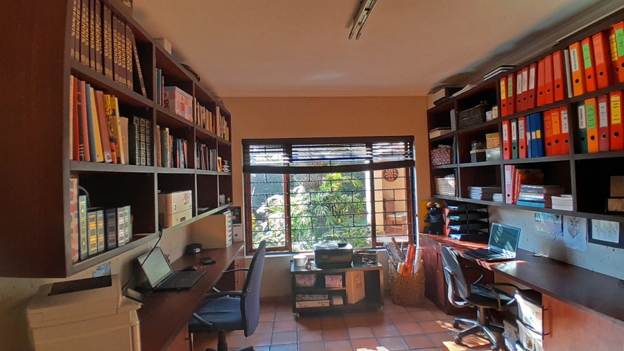 4 Bedroom Property for Sale in Rietondale Gauteng