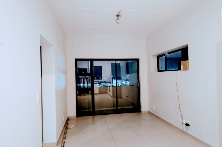 To Let 2 Bedroom Property for Rent in North Riding Gauteng