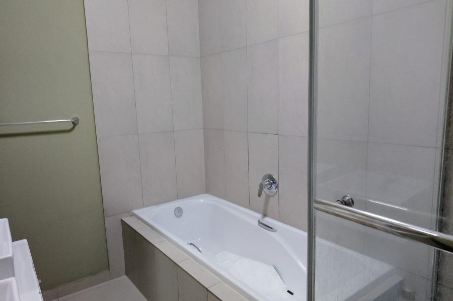 To Let 2 Bedroom Property for Rent in North Riding Gauteng