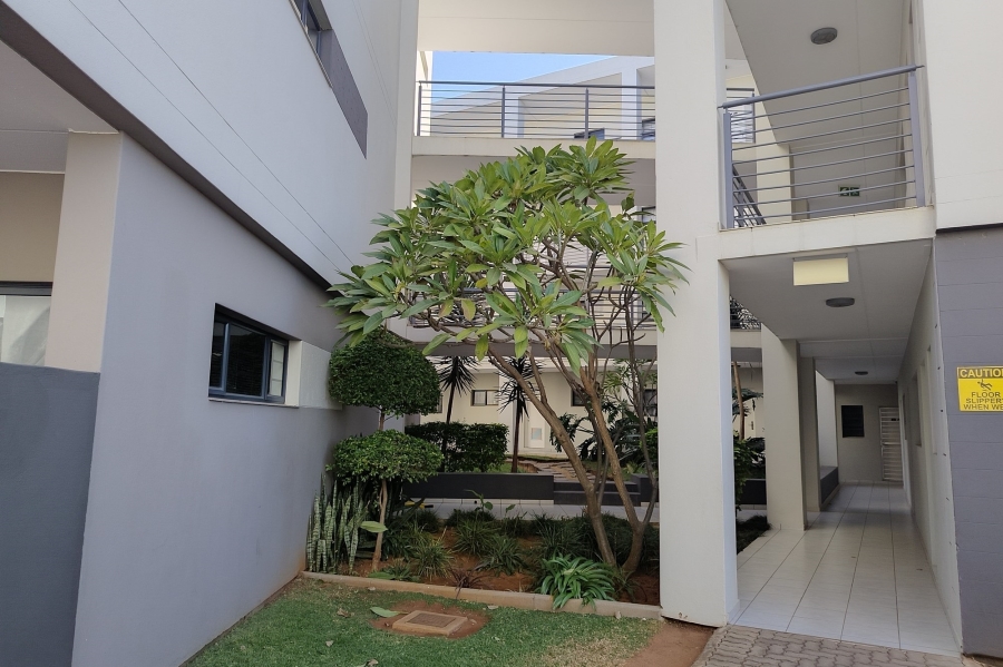 To Let 2 Bedroom Property for Rent in North Riding Gauteng