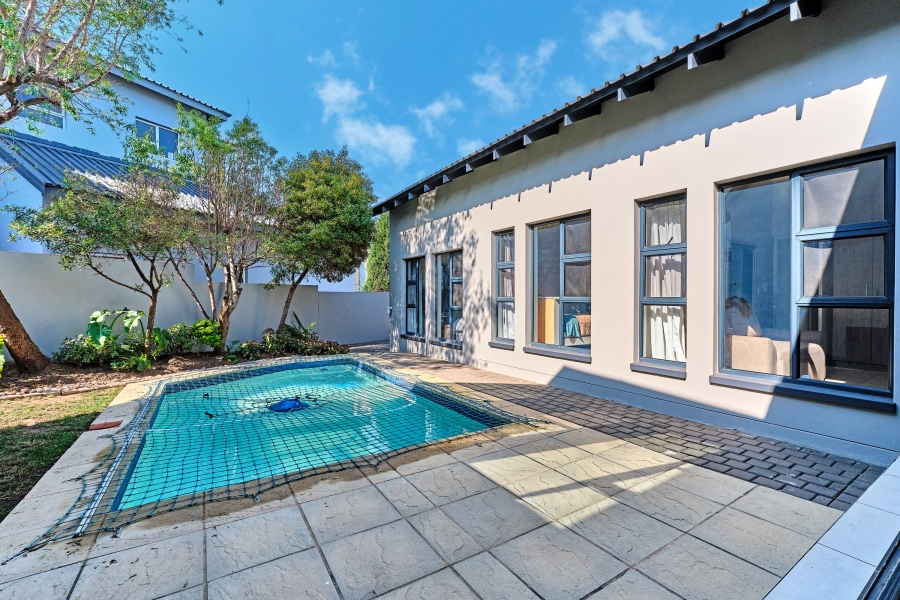 To Let 4 Bedroom Property for Rent in Waterfall Country Village Gauteng