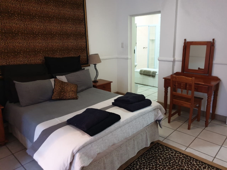 To Let 2 Bedroom Property for Rent in Silver Lakes Golf Estate Gauteng