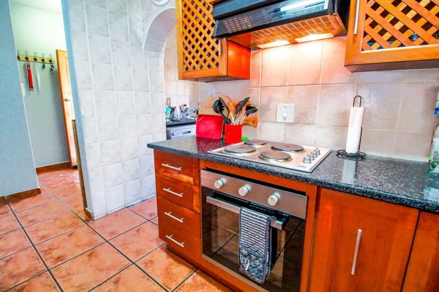 To Let 3 Bedroom Property for Rent in Amberfield Heights Gauteng