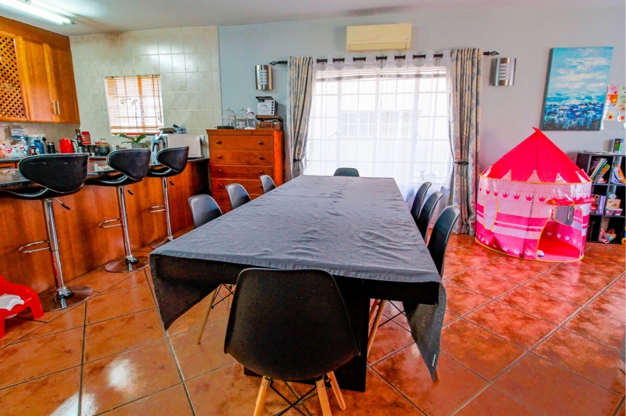 To Let 3 Bedroom Property for Rent in Amberfield Heights Gauteng