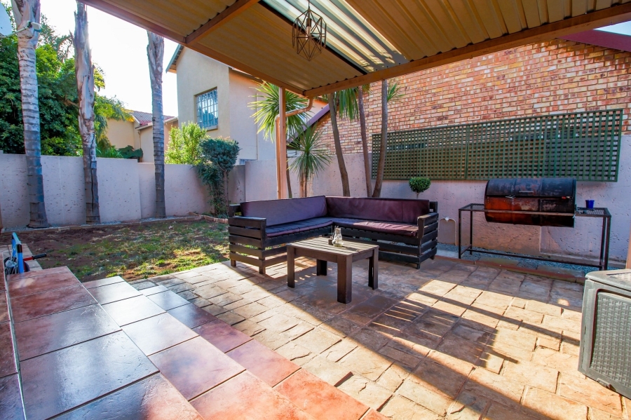 To Let 3 Bedroom Property for Rent in Amberfield Heights Gauteng