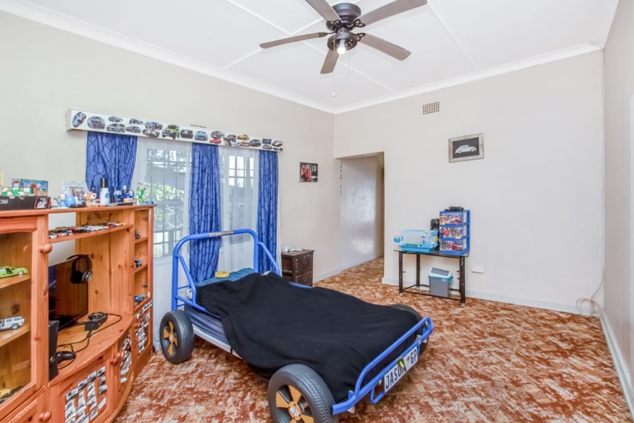 To Let 4 Bedroom Property for Rent in Discovery Gauteng