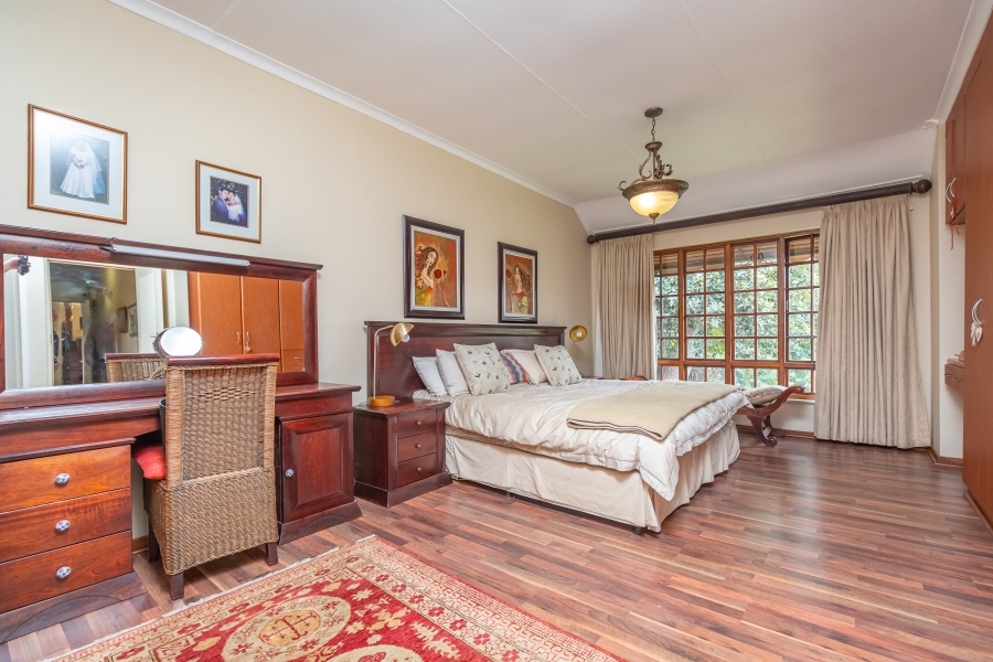 4 Bedroom Property for Sale in Robindale Gauteng