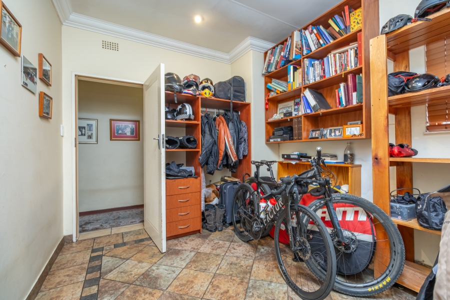 4 Bedroom Property for Sale in Robindale Gauteng