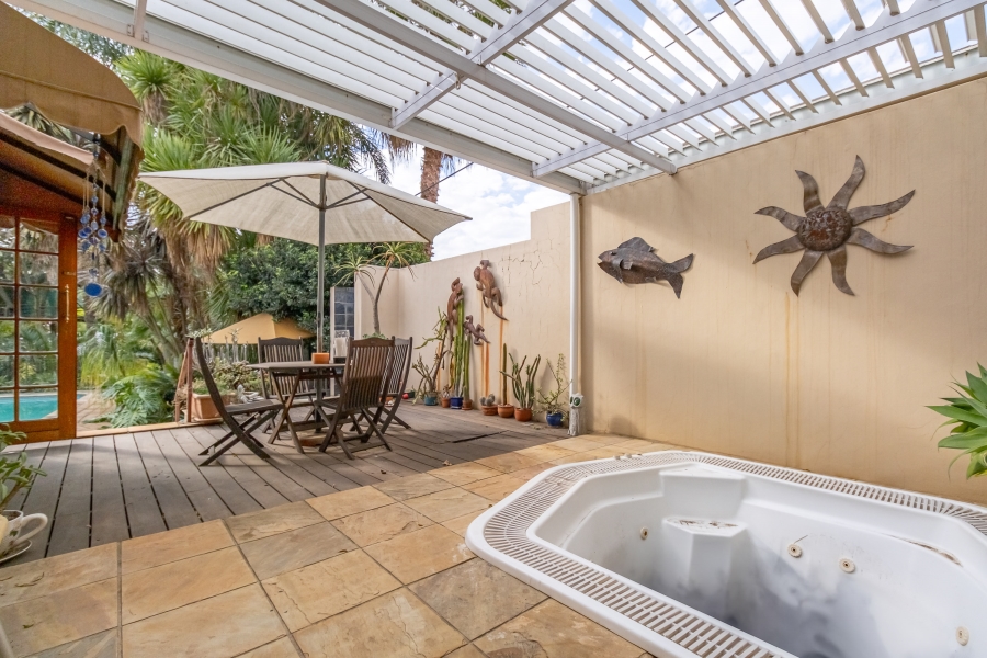 4 Bedroom Property for Sale in Robindale Gauteng