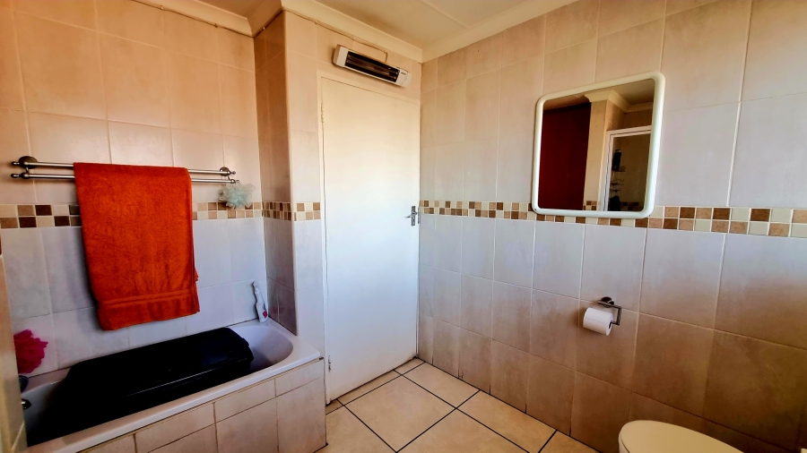 2 Bedroom Property for Sale in Parkdene Gauteng