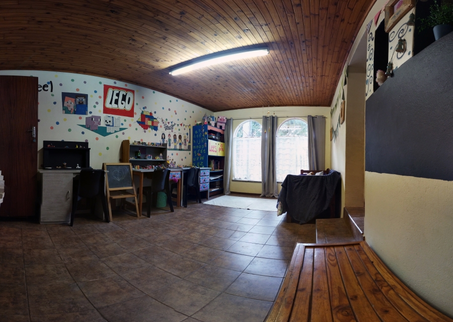 3 Bedroom Property for Sale in Brackenhurst Gauteng
