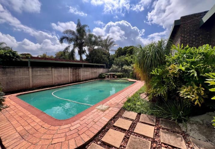 4 Bedroom Property for Sale in Wierda Park Gauteng