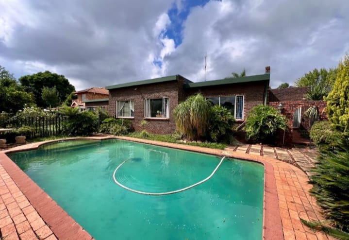 4 Bedroom Property for Sale in Wierda Park Gauteng