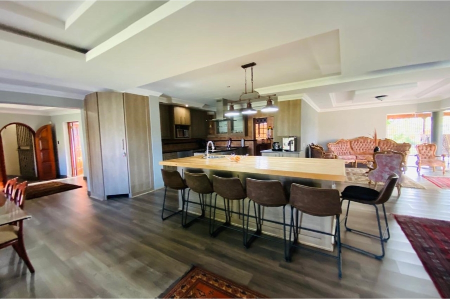 7 Bedroom Property for Sale in Lochvaal Gauteng