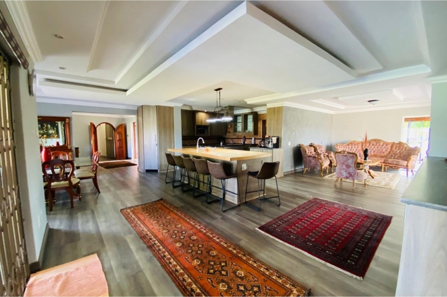 7 Bedroom Property for Sale in Lochvaal Gauteng