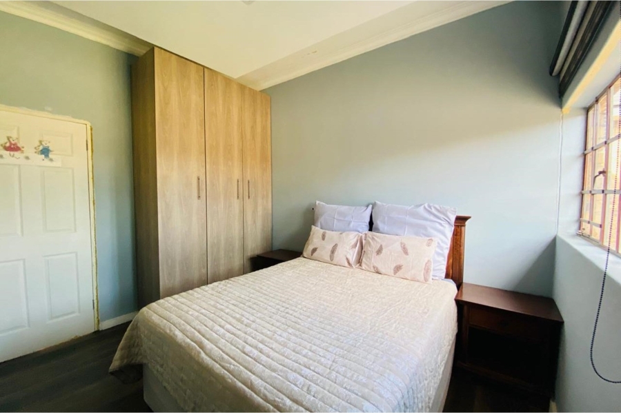7 Bedroom Property for Sale in Lochvaal Gauteng
