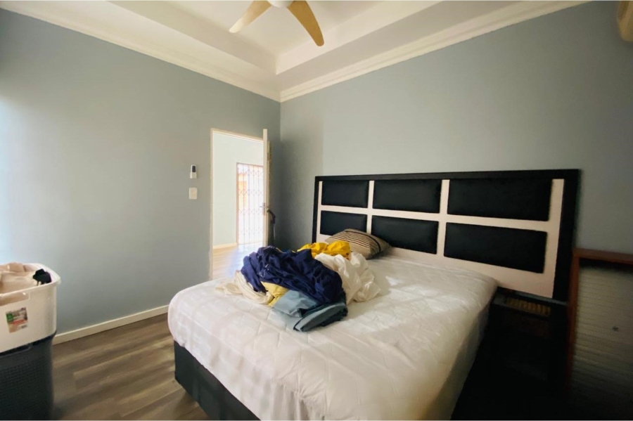 7 Bedroom Property for Sale in Lochvaal Gauteng