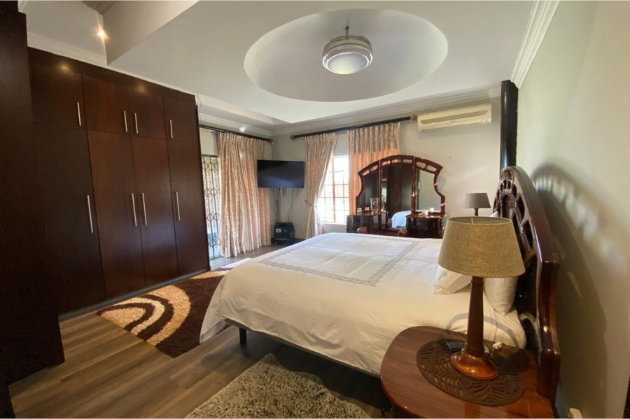 7 Bedroom Property for Sale in Lochvaal Gauteng
