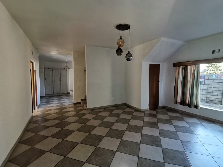 4 Bedroom Property for Sale in Brackenhurst Gauteng