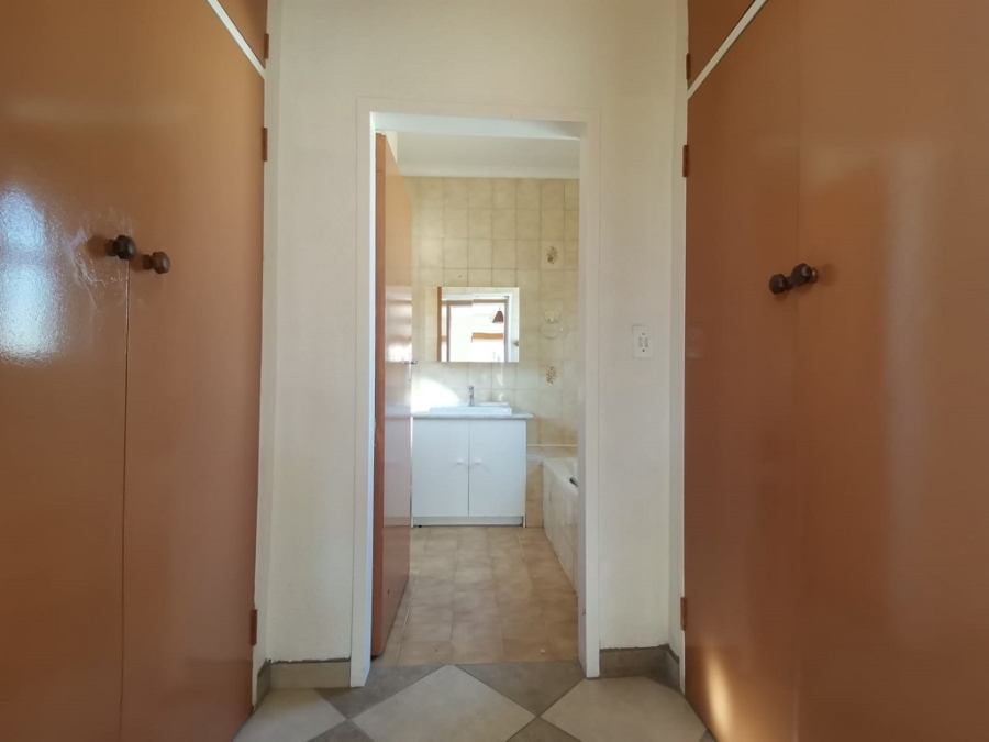4 Bedroom Property for Sale in Brackenhurst Gauteng