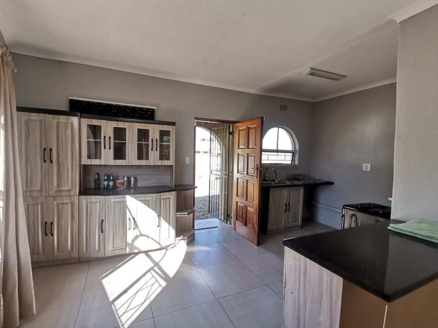 4 Bedroom Property for Sale in Brackenhurst Gauteng