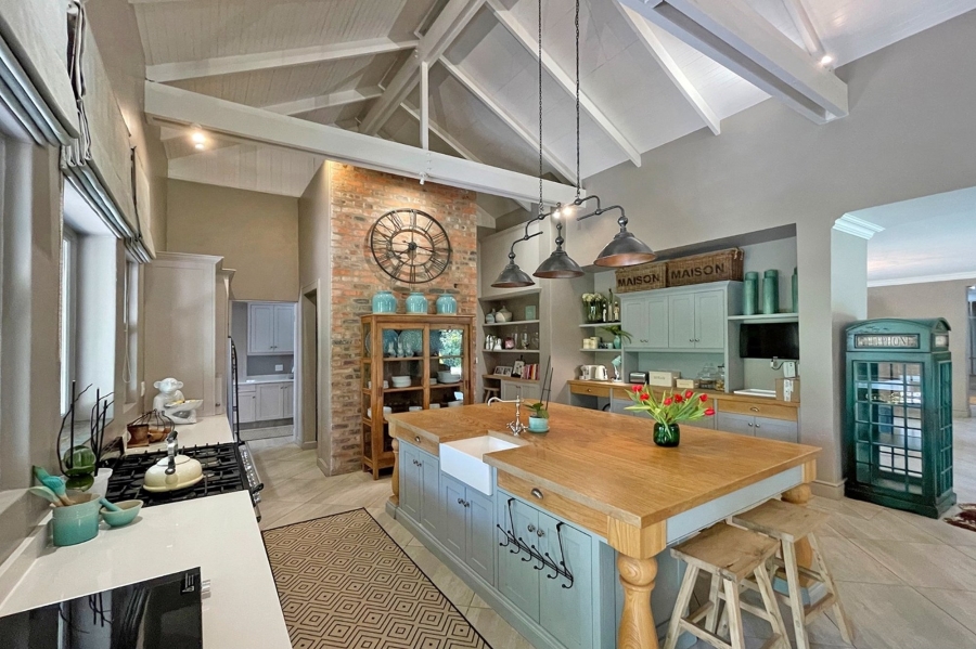 5 Bedroom Property for Sale in Bryanston Gauteng
