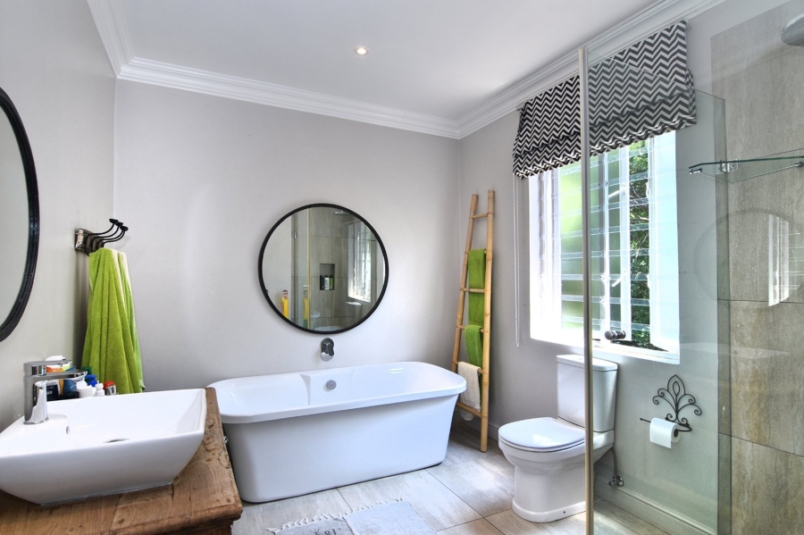 5 Bedroom Property for Sale in Bryanston Gauteng