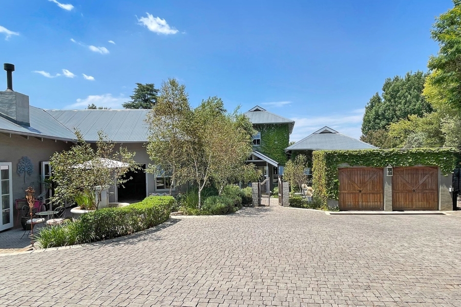 5 Bedroom Property for Sale in Bryanston Gauteng