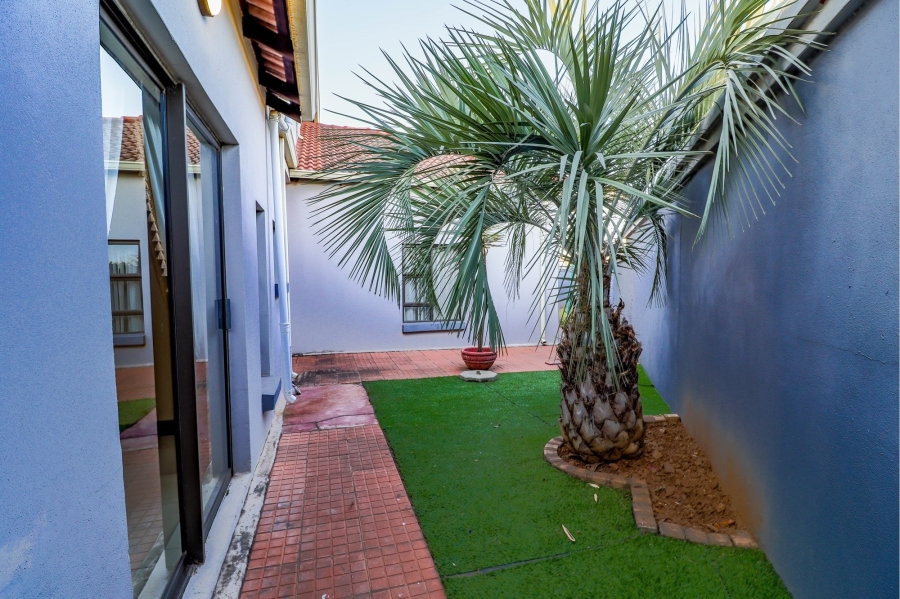 5 Bedroom Property for Sale in Irene Farm Villages Gauteng