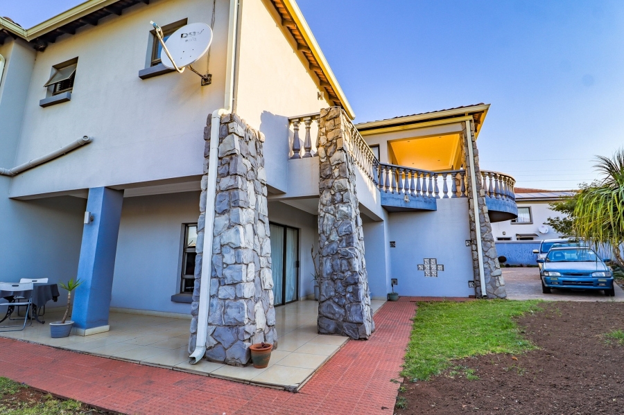 5 Bedroom Property for Sale in Irene Farm Villages Gauteng