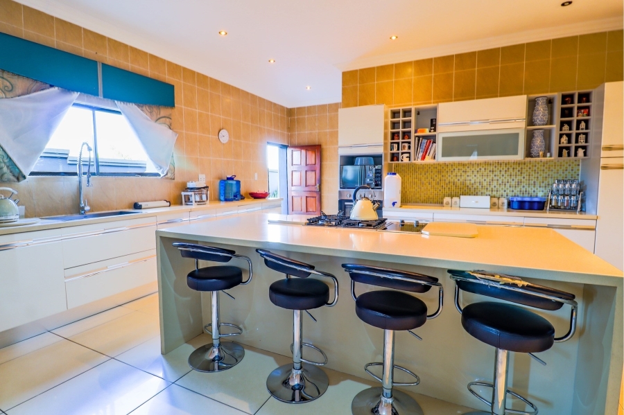5 Bedroom Property for Sale in Irene Farm Villages Gauteng