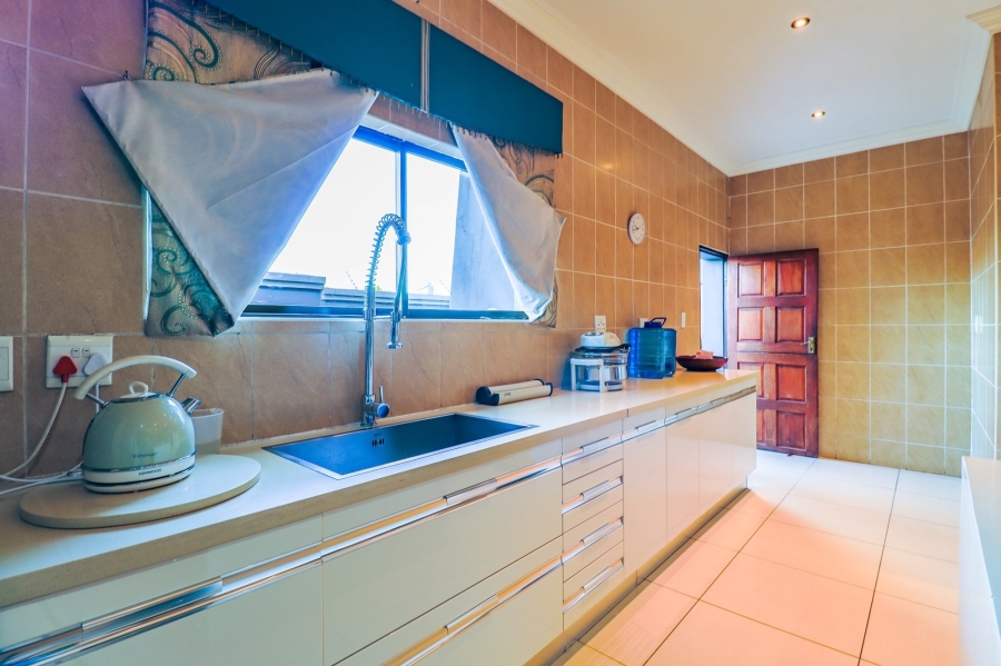 5 Bedroom Property for Sale in Irene Farm Villages Gauteng