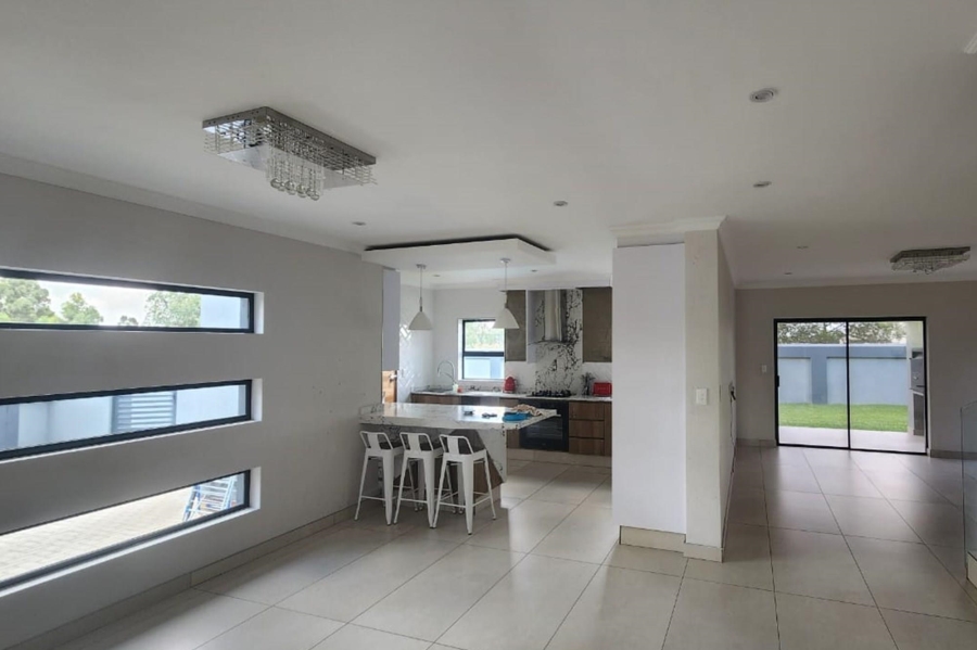 To Let 3 Bedroom Property for Rent in Helderwyk Gauteng