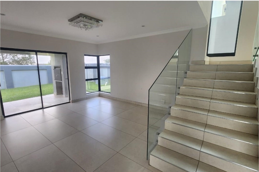 To Let 3 Bedroom Property for Rent in Helderwyk Gauteng