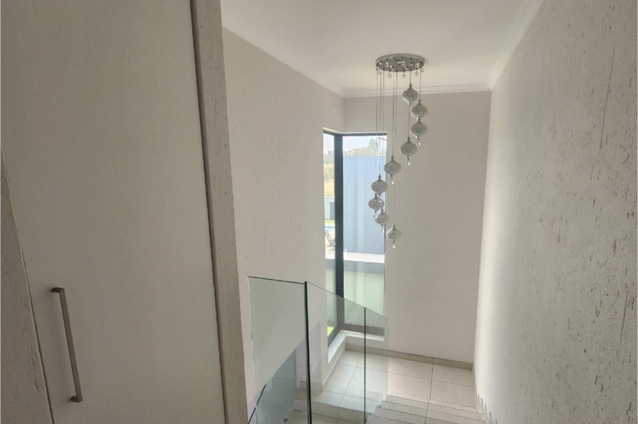 To Let 3 Bedroom Property for Rent in Helderwyk Gauteng