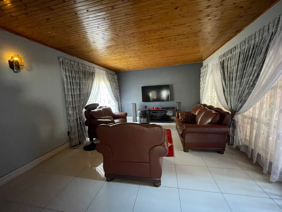 3 Bedroom Property for Sale in Vanderbijlpark SE 7 Gauteng