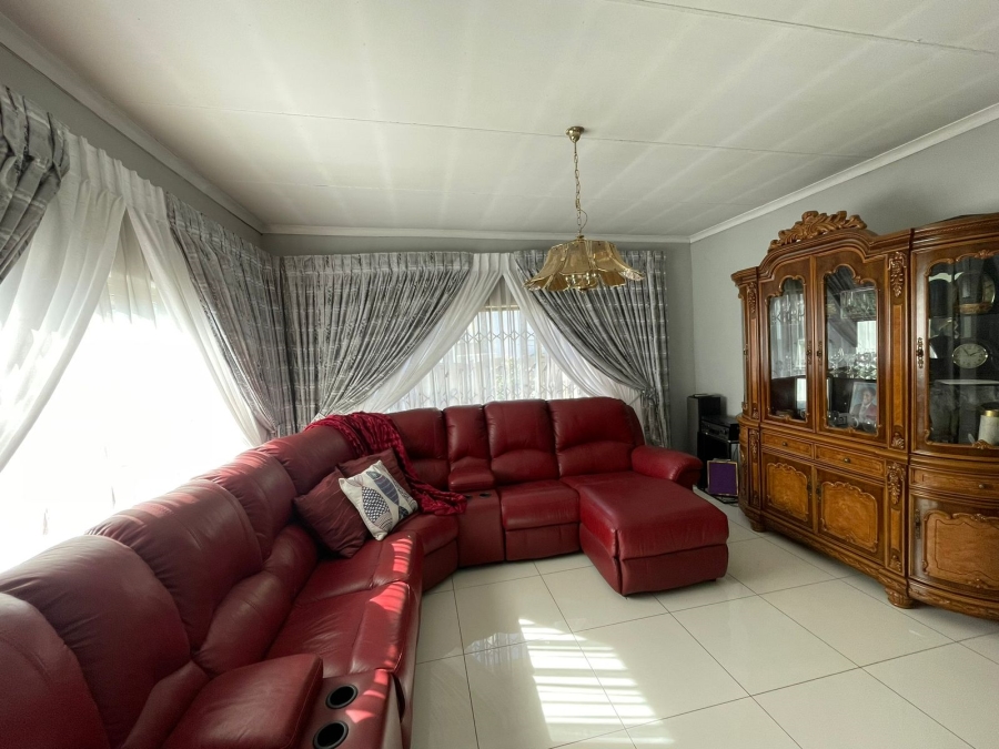 3 Bedroom Property for Sale in Vanderbijlpark SE 7 Gauteng