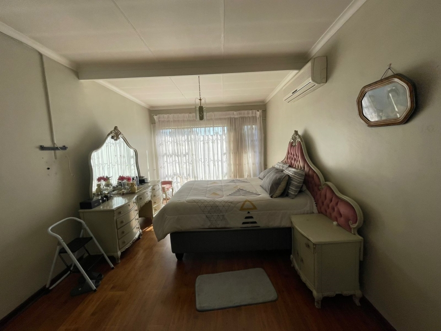 3 Bedroom Property for Sale in Vanderbijlpark SE 7 Gauteng