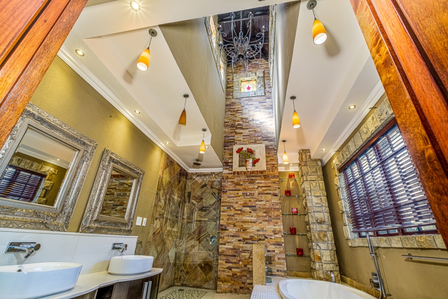 4 Bedroom Property for Sale in Sundowner Gauteng