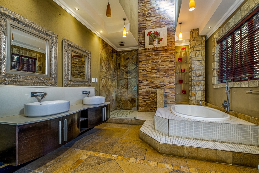 4 Bedroom Property for Sale in Sundowner Gauteng