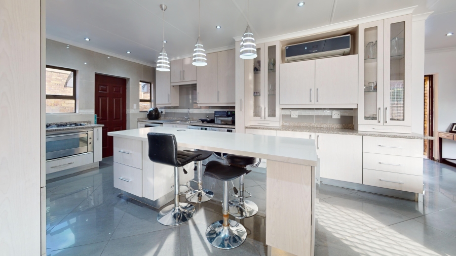 3 Bedroom Property for Sale in Ravenswood Gauteng