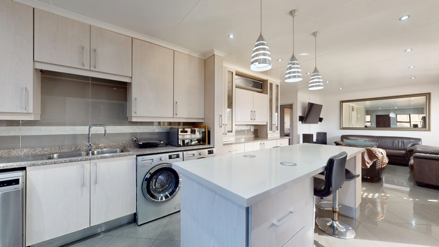 3 Bedroom Property for Sale in Ravenswood Gauteng