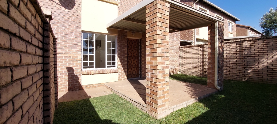 3 Bedroom Property for Sale in Raslouw Gauteng