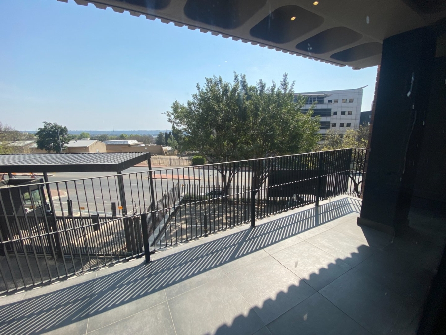 1 Bedroom Property for Sale in Sandown Gauteng