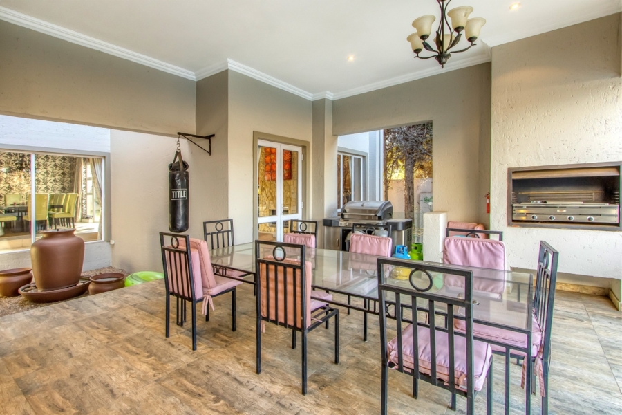 5 Bedroom Property for Sale in Dainfern Valley Gauteng