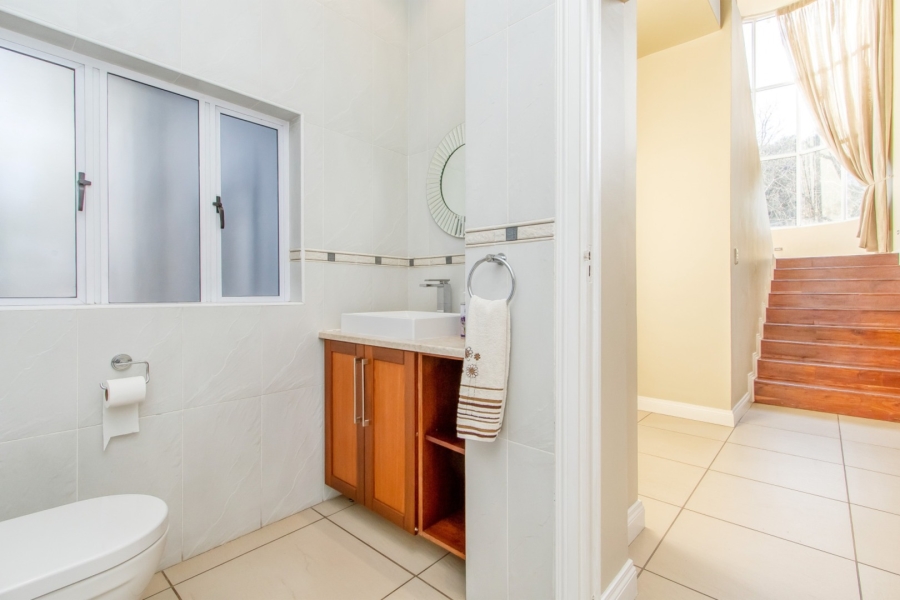 5 Bedroom Property for Sale in Dainfern Valley Gauteng